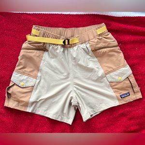 Patagonia Women's Outdoor Everyday Belted Short Size Small Oar Tan Hiking